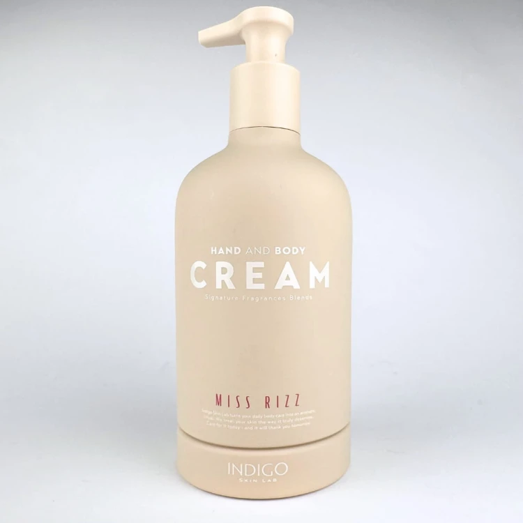 HAND&BODY MISS RIZZ.jpg