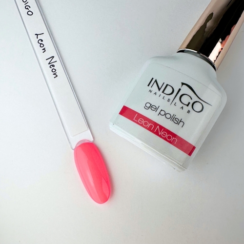 LEON NEON nail.jpg