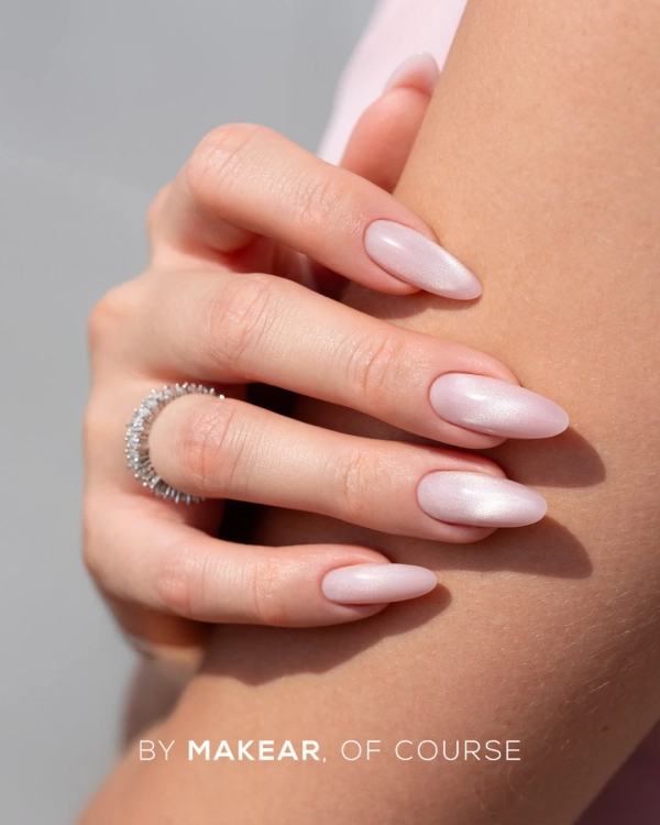pol_pl_Top-No-Wipe-Silky-Cat-Eye-Makear-8-ml-1830_4.webp